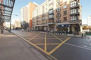 Townsend Apartments Dublin 0*,
